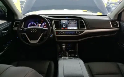 Toyota Toyota Highlander в цвете и кузовом – это идеальный выбор среди китайских автомобилей. Доступная цена и надежность гарантированы.