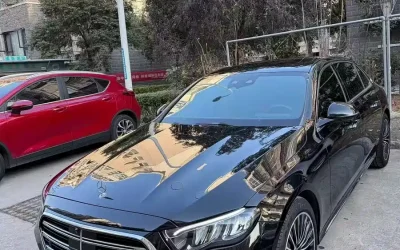 Mercedes-Benz Mercedes-Benz E-Class в цвете и кузовом – это идеальный выбор среди китайских автомобилей. Доступная цена и надежность гарантированы.