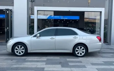 Toyota Toyota Corolla в цвете и кузовом – это идеальный выбор среди китайских автомобилей. Доступная цена и надежность гарантированы.