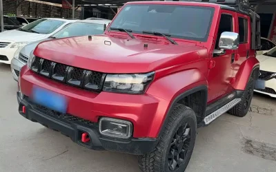 Beijing Off-road BAIC BJ40 в цвете и кузовом – это идеальный выбор среди китайских автомобилей. Доступная цена и надежность гарантированы.
