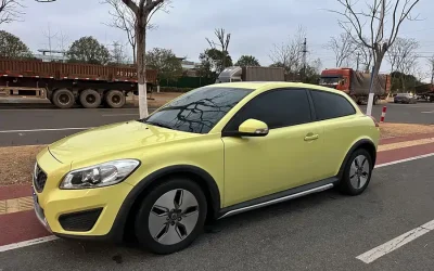 Volvo volvo XC40 recharge в цвете и кузовом – это идеальный выбор среди китайских автомобилей. Доступная цена и надежность гарантированы.
