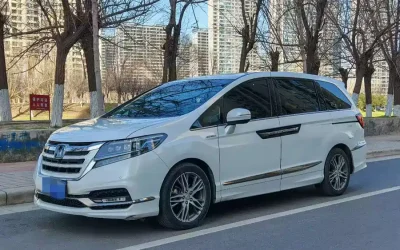 Audi Audi A8 в цвете и кузовом – это идеальный выбор среди китайских автомобилей. Доступная цена и надежность гарантированы.