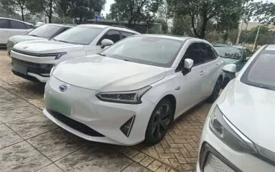 GAC GAC в цвете GAC и кузовом GAC – это идеальный выбор среди китайских автомобилей. Доступная цена и надежность гарантированы.