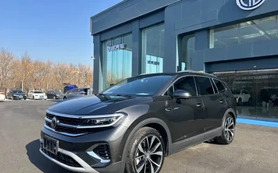 Volkswagen Volkswagen Bora в цвете и кузовом – это идеальный выбор среди китайских автомобилей. Доступная цена и надежность гарантированы.