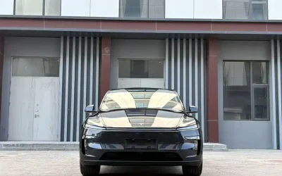 r1051138-tesla-model-y-2026_image_001