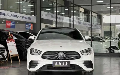 Mercedes-Benz Mercedes-Benz C-Class в цвете и кузовом – это идеальный выбор среди китайских автомобилей. Доступная цена и надежность гарантированы.