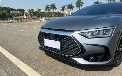 BYD BYD Song L DM-i в цвете и кузовом – это идеальный выбор среди китайских автомобилей. Доступная цена и надежность гарантированы.