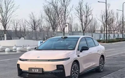 Audi Audi A8 в цвете и кузовом – это идеальный выбор среди китайских автомобилей. Доступная цена и надежность гарантированы.