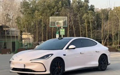 IM Motors IM LS6 в цвете и кузовом – это идеальный выбор среди китайских автомобилей. Доступная цена и надежность гарантированы.