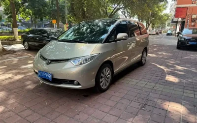 Toyota Toyota Corolla Cross в цвете и кузовом – это идеальный выбор среди китайских автомобилей. Доступная цена и надежность гарантированы.