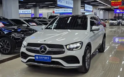 Mercedes-Benz Mercedes-Benz C-Class в цвете и кузовом – это идеальный выбор среди китайских автомобилей. Доступная цена и надежность гарантированы.