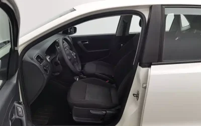Volkswagen Volkswagen Passat в цвете и кузовом – это идеальный выбор среди китайских автомобилей. Доступная цена и надежность гарантированы.
