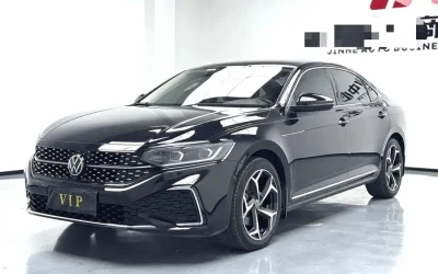 Volkswagen Volkswagen Passat в цвете и кузовом – это идеальный выбор среди китайских автомобилей. Доступная цена и надежность гарантированы.