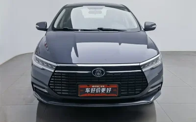 BYD BYD Song L DM-i в цвете и кузовом – это идеальный выбор среди китайских автомобилей. Доступная цена и надежность гарантированы.