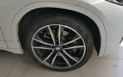 BMW BMW i3 в цвете и кузовом – это идеальный выбор среди китайских автомобилей. Доступная цена и надежность гарантированы.