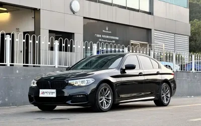 BMW BMW 3 Series в цвете и кузовом – это идеальный выбор среди китайских автомобилей. Доступная цена и надежность гарантированы.