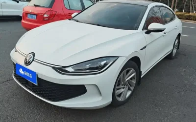 Volkswagen Volkswagen Jetta в цвете и кузовом – это идеальный выбор среди китайских автомобилей. Доступная цена и надежность гарантированы.