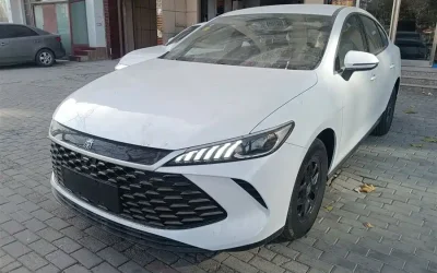 BYD BYD Seal 05 DM-i в цвете и кузовом – это идеальный выбор среди китайских автомобилей. Доступная цена и надежность гарантированы.