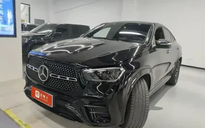 Mercedes-Benz Mercedes-Benz C-Class в цвете и кузовом – это идеальный выбор среди китайских автомобилей. Доступная цена и надежность гарантированы.