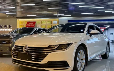 Volkswagen Volkswagen Golf в цвете и кузовом – это идеальный выбор среди китайских автомобилей. Доступная цена и надежность гарантированы.