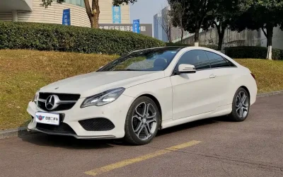 r1067508-mercedes-benz-e-class-2015_image_001