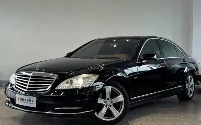 Mercedes-Benz Mercedes-Benz E-Class в цвете и кузовом – это идеальный выбор среди китайских автомобилей. Доступная цена и надежность гарантированы.