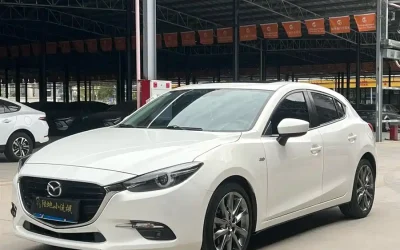 r1068572-mazda3-axela-2018_image_001