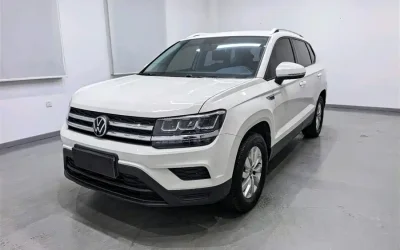 Volkswagen Volkswagen Bora в цвете и кузовом – это идеальный выбор среди китайских автомобилей. Доступная цена и надежность гарантированы.