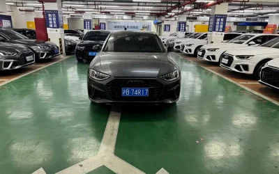 r1070740-audi-a4l-2022_image_001