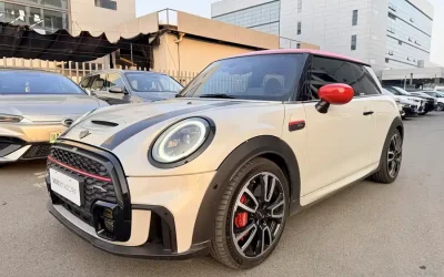 r1071011-mini-jcw-2022_image_001