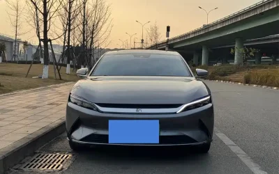 BYD BYD Song L DM-i в цвете и кузовом – это идеальный выбор среди китайских автомобилей. Доступная цена и надежность гарантированы.