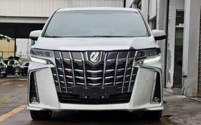 Toyota Toyota Corolla Cross в цвете и кузовом – это идеальный выбор среди китайских автомобилей. Доступная цена и надежность гарантированы.