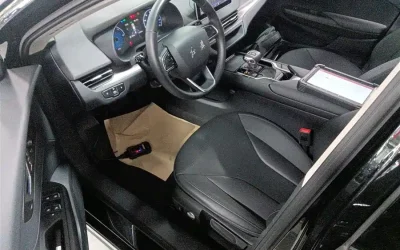 Hongqi Hongqi в цвете Hongqi и кузовом Hongqi – это идеальный выбор среди китайских автомобилей. Доступная цена и надежность гарантированы.