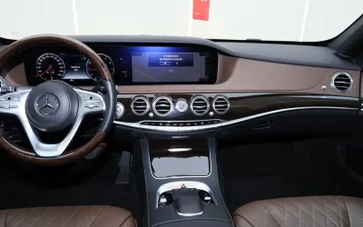 Mercedes-Benz Mercedes-Benz E-Class EV в цвете и кузовом – это идеальный выбор среди китайских автомобилей. Доступная цена и надежность гарантированы.