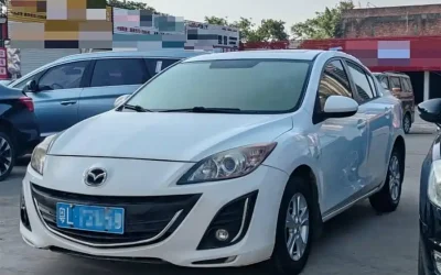 r1075371-mazda-3-2015_image_001