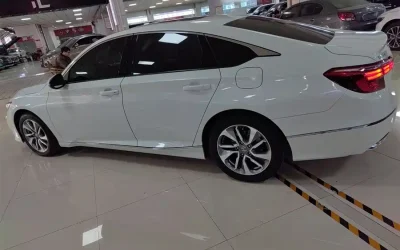 Audi Audi A8 в цвете и кузовом – это идеальный выбор среди китайских автомобилей. Доступная цена и надежность гарантированы.