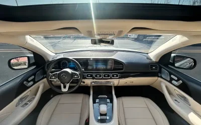 Mercedes-Benz Mercedes-Benz E-Class в цвете и кузовом – это идеальный выбор среди китайских автомобилей. Доступная цена и надежность гарантированы.