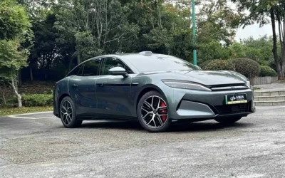 BYD BYD Sealion 06 EV в цвете и кузовом – это идеальный выбор среди китайских автомобилей. Доступная цена и надежность гарантированы.