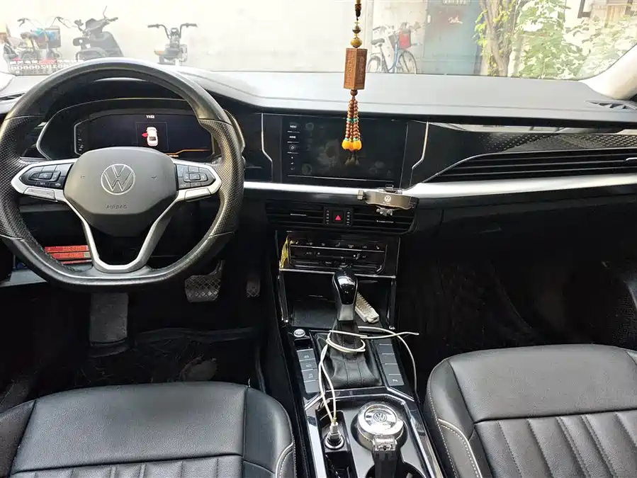 Buick Buick Envision Plus в цвете и кузовом – это идеальный выбор среди китайских автомобилей. Доступная цена и надежность гарантированы.