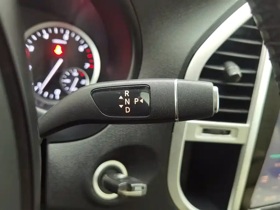 Mercedes-Benz Mercedes-Benz Vito в цвете и кузовом – это идеальный выбор среди китайских автомобилей. Доступная цена и надежность гарантированы.
