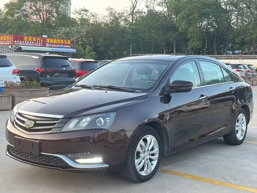 Geely Geely Emgrand в цвете и кузовом – это идеальный выбор среди китайских автомобилей. Доступная цена и надежность гарантированы.