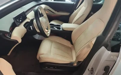Porsche Porsche Macan в цвете и кузовом – это идеальный выбор среди китайских автомобилей. Доступная цена и надежность гарантированы.