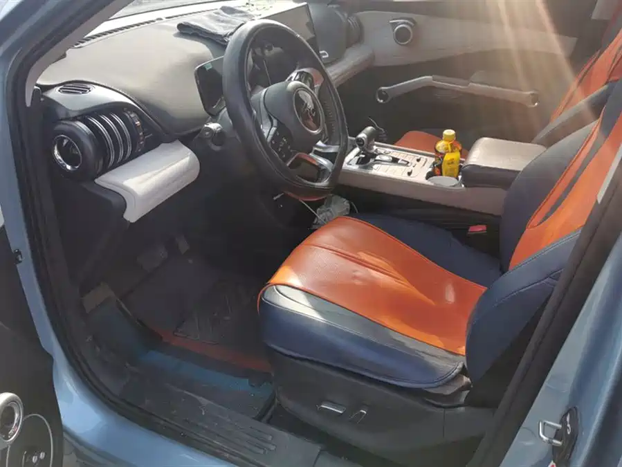 Toyota Toyota Camry в цвете и кузовом – это идеальный выбор среди китайских автомобилей. Доступная цена и надежность гарантированы.