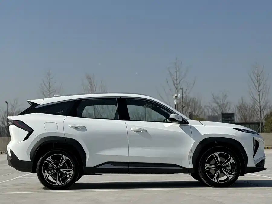 Geely Galaxy Galaxy L7 в цвете и кузовом – это идеальный выбор среди китайских автомобилей. Доступная цена и надежность гарантированы.