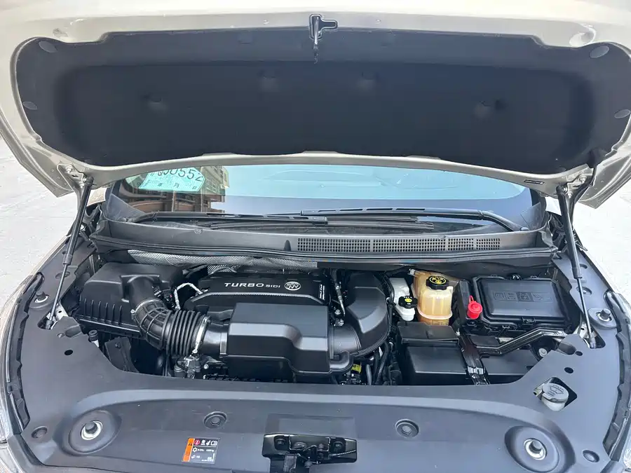 Buick Buick GL8 в цвете и кузовом – это идеальный выбор среди китайских автомобилей. Доступная цена и надежность гарантированы.
