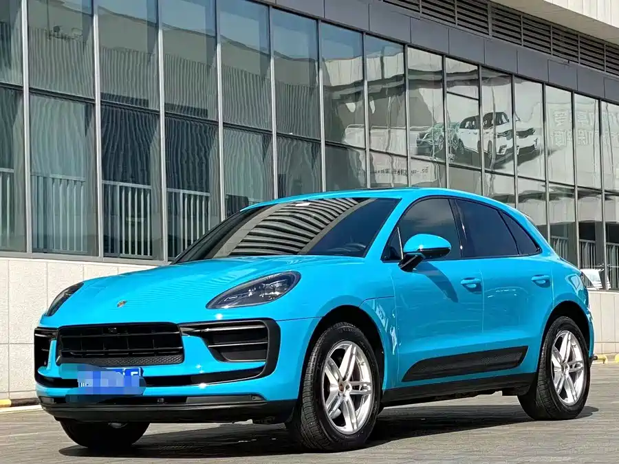 Porsche Porsche Macan в цвете и кузовом – это идеальный выбор среди китайских автомобилей. Доступная цена и надежность гарантированы.