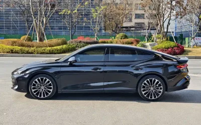 MG MG в цвете MG и кузовом MG – это идеальный выбор среди китайских автомобилей. Доступная цена и надежность гарантированы.