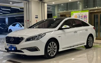 Hyundai Hyundai Reina в цвете и кузовом – это идеальный выбор среди китайских автомобилей. Доступная цена и надежность гарантированы.