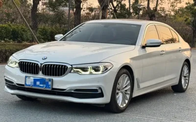 BMW BMW 3 Series в цвете и кузовом – это идеальный выбор среди китайских автомобилей. Доступная цена и надежность гарантированы.