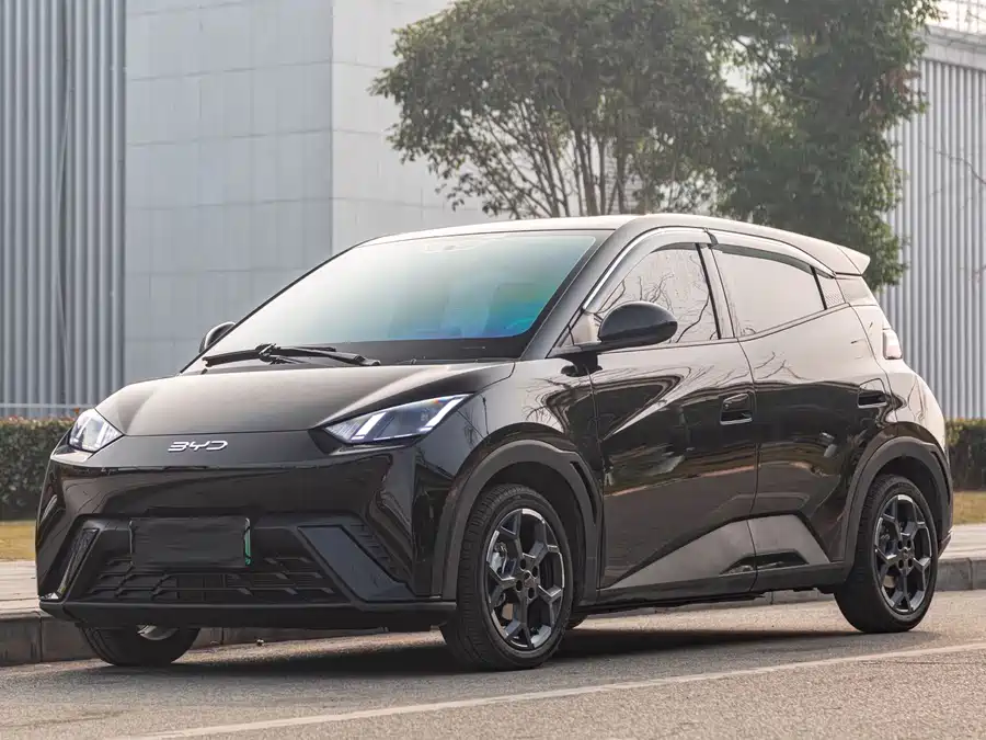Chevrolet Chevrolet Monza в цвете и кузовом – это идеальный выбор среди китайских автомобилей. Доступная цена и надежность гарантированы.